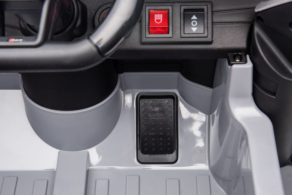 Auto na akumulator Audi RS6 - szary