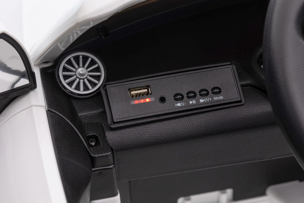Auto na akumulator Audi RS6 - biały