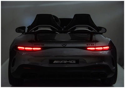 Auto na akumulator Mercedes GT63 AMG - szary lakierowany