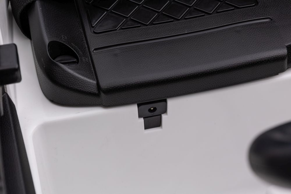 Auto na akumulator Audi RS6 - biały